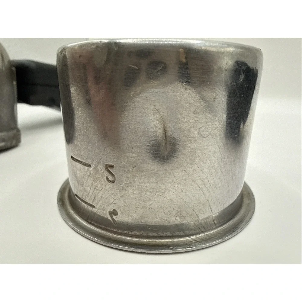 NICE Delonghi BC0330T Espresso 4 shot‎ 58mm Portafilter w Basket, 2 Diverter